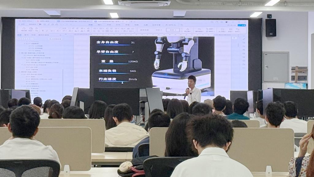 電子與信息學院聯合思林杰科技開展智能機器人專題培訓，深化教育科技領域技術研究
